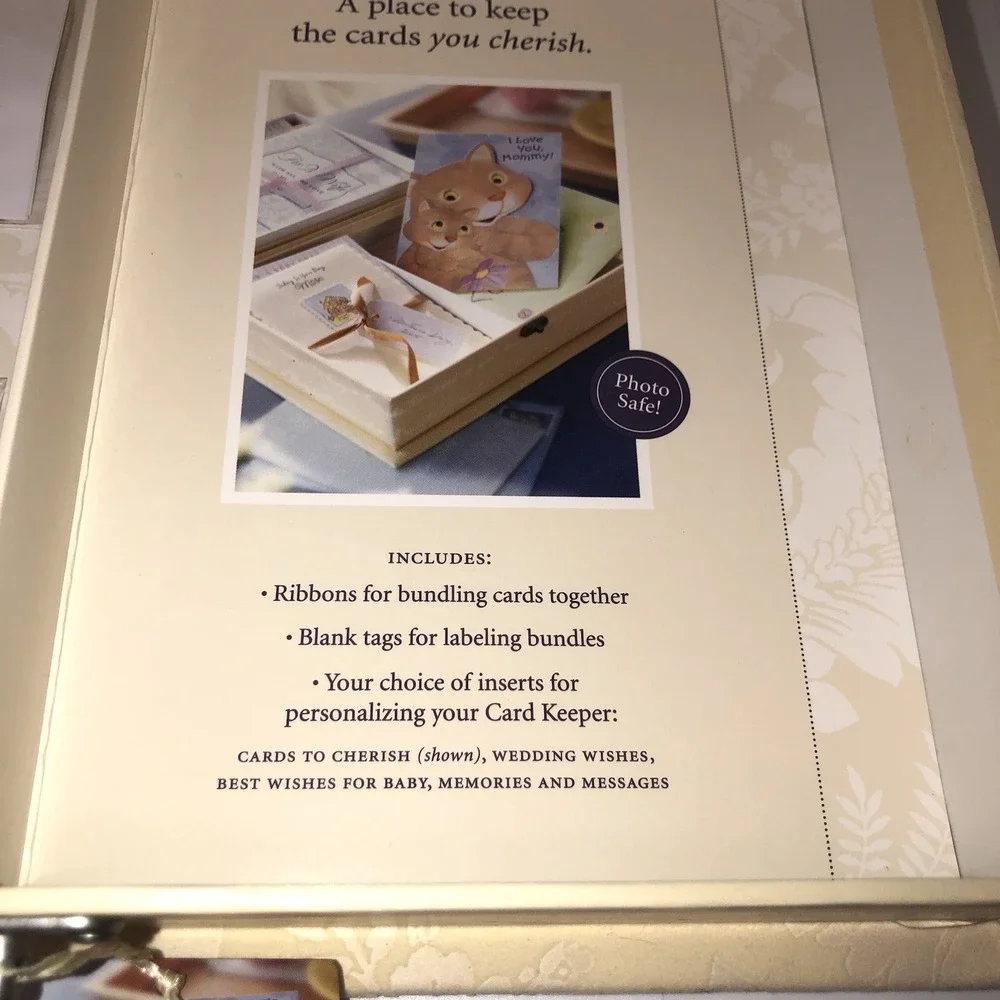 Unused Hallmark Card Keeper Box Photo Safe NOS 2005 12